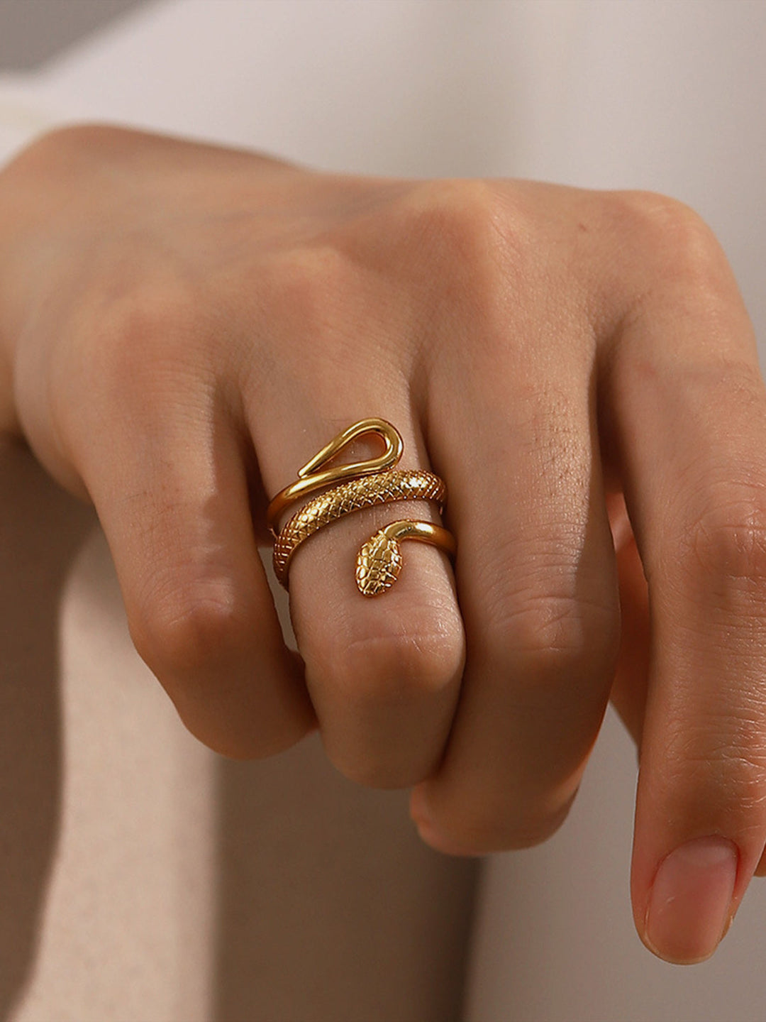 Venom Königin Ring