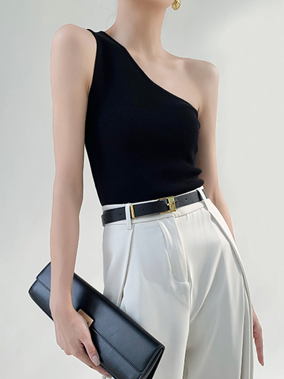 Einfarbiges One-Shoulder-Oberteil