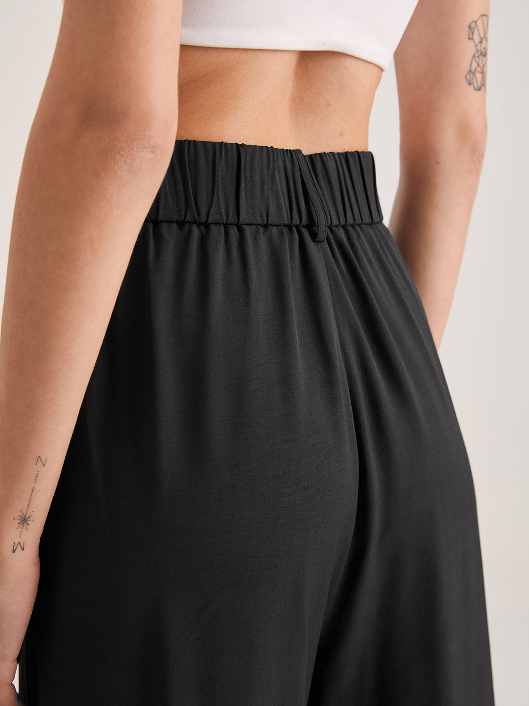 Oversized High Waisted Pleat Front Hose
