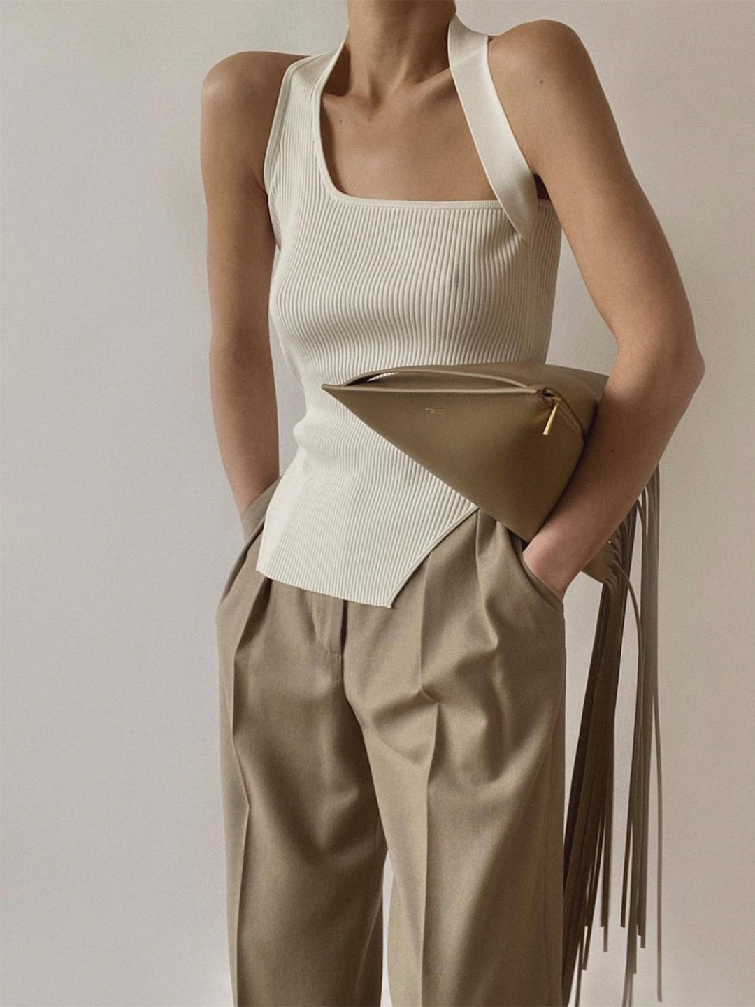 Asymmetrisches Neckholder-Ripp-Top