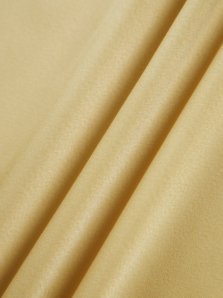 Mondlicht Kleid mit offenem Rücken und Satin-Schlitz, lang
