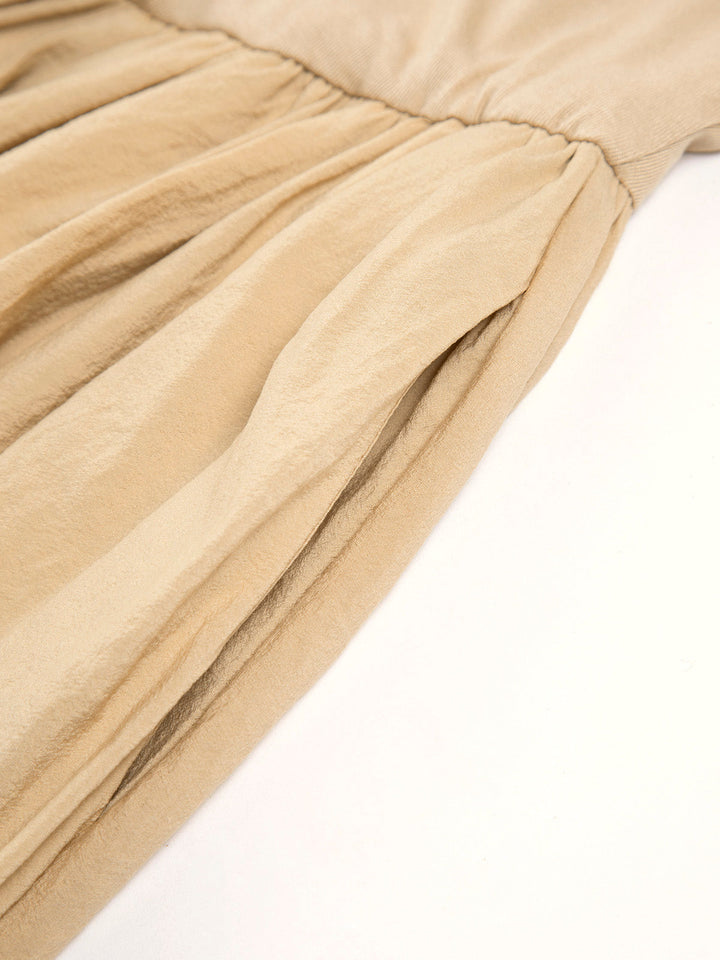 Rückenfreies Midikleid mit Spaghettiträgern