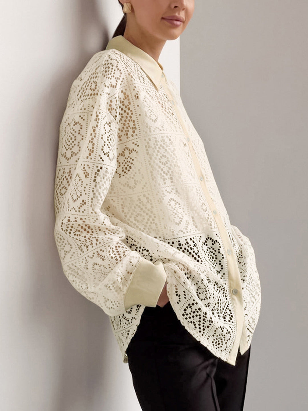 Oversized Halb-Sheer Lochstickerei-Hemd mit durchgehender Knopfleiste