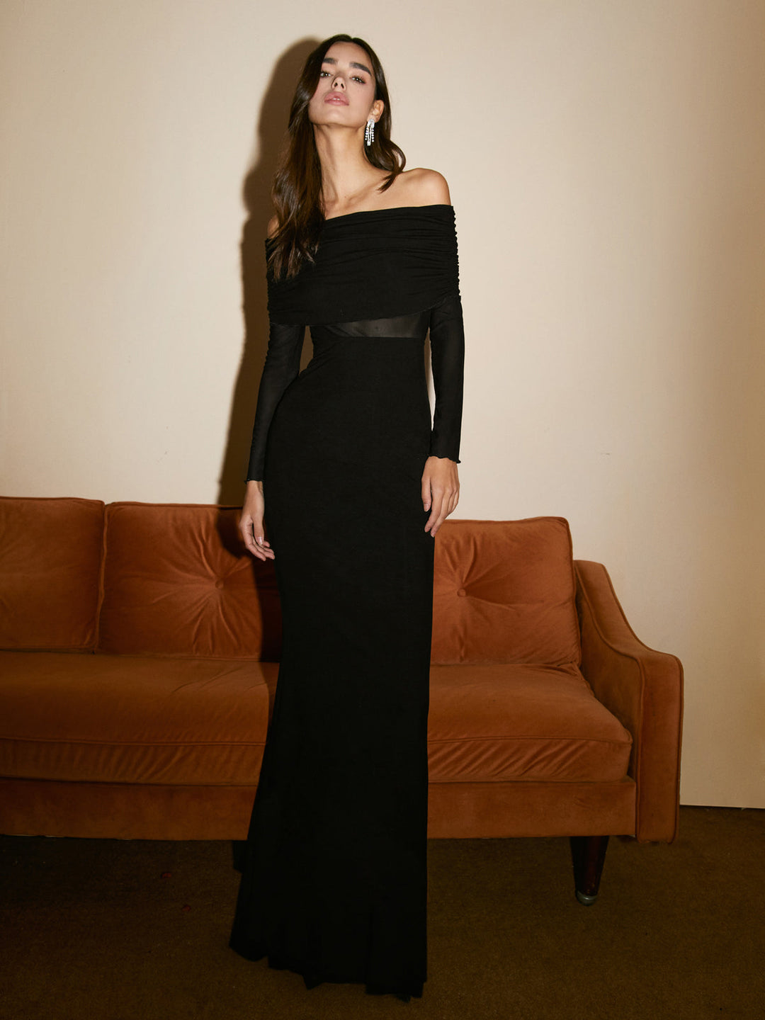 Halbdurchsichtiges Off-Shoulder-Mesh-Langarm-Maxikleid