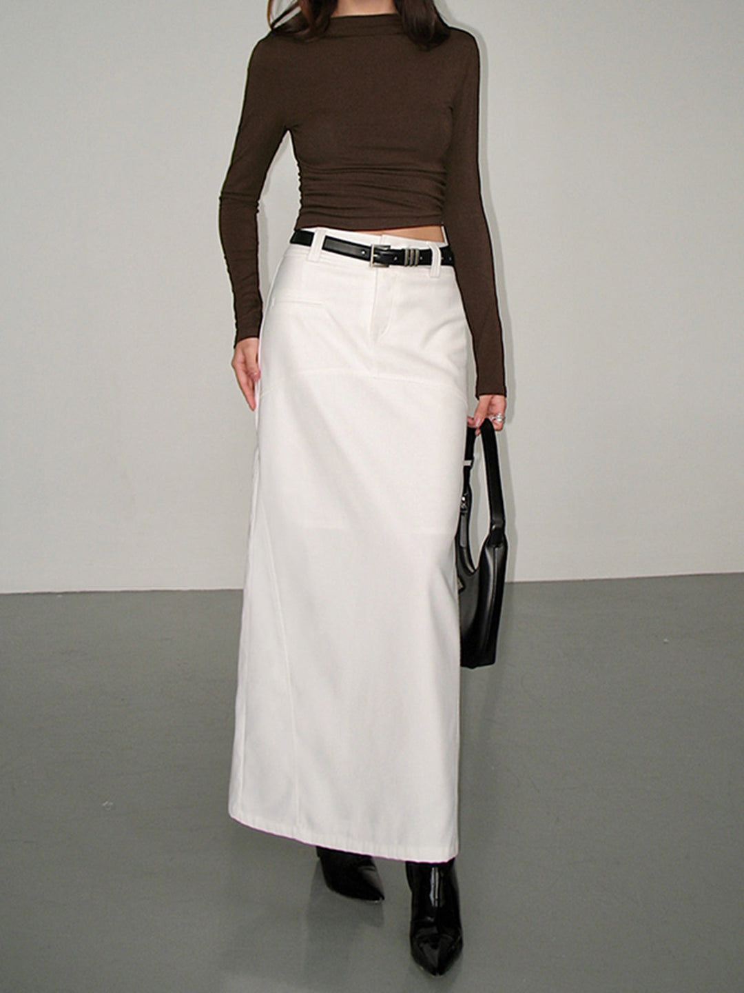 Geripptes Rippstrick-Crop-Top mit hohem Kragen und langen Ärmeln