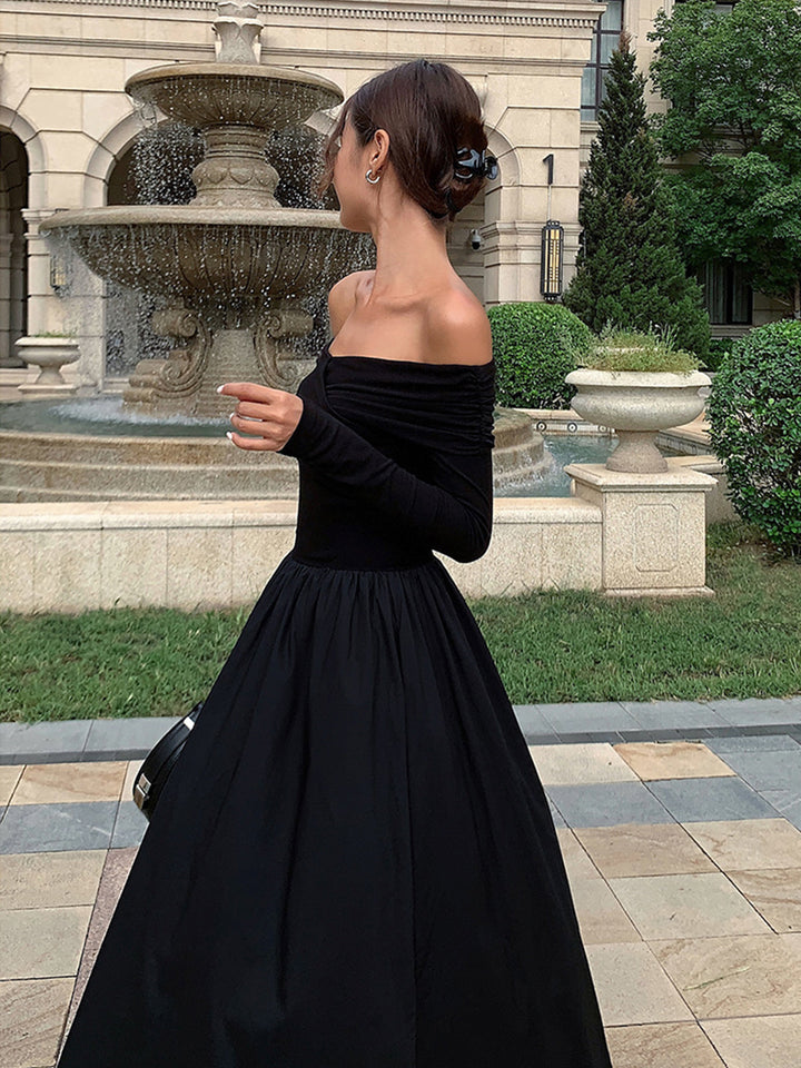 Off-Schulter-Kleid mit Schnürung und langen Ärmeln