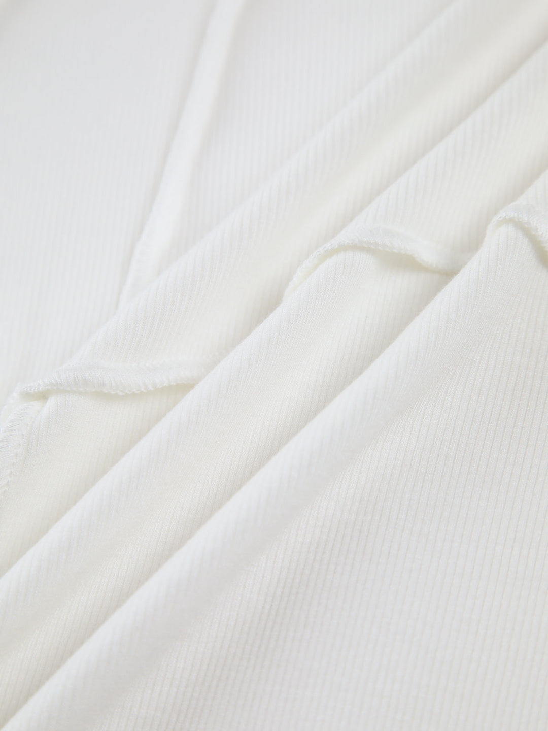 Basic Langarmshirt mit Paspelierungen