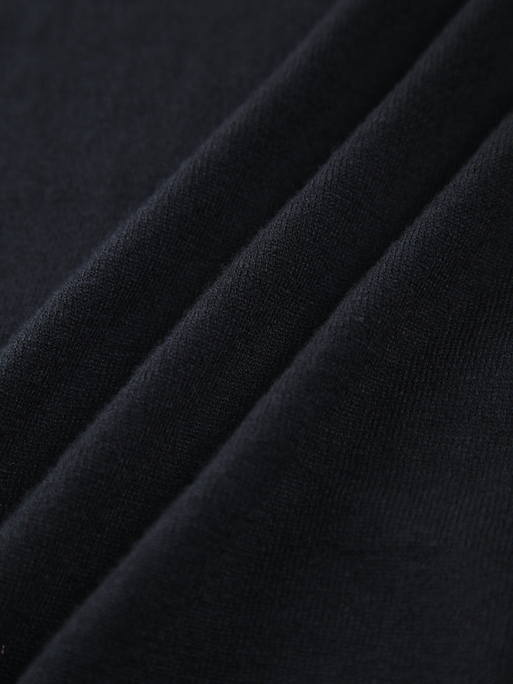 Pullover-Weste aus Strick mit Kontrastbesatz und V-Ausschnitt