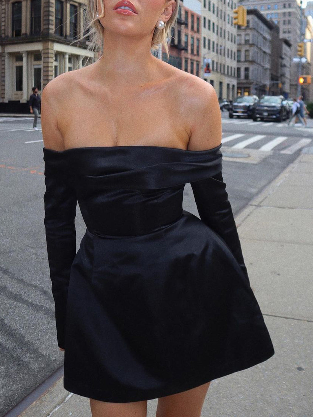 Off-Schulter Kleid mit Langarm und Überwurf