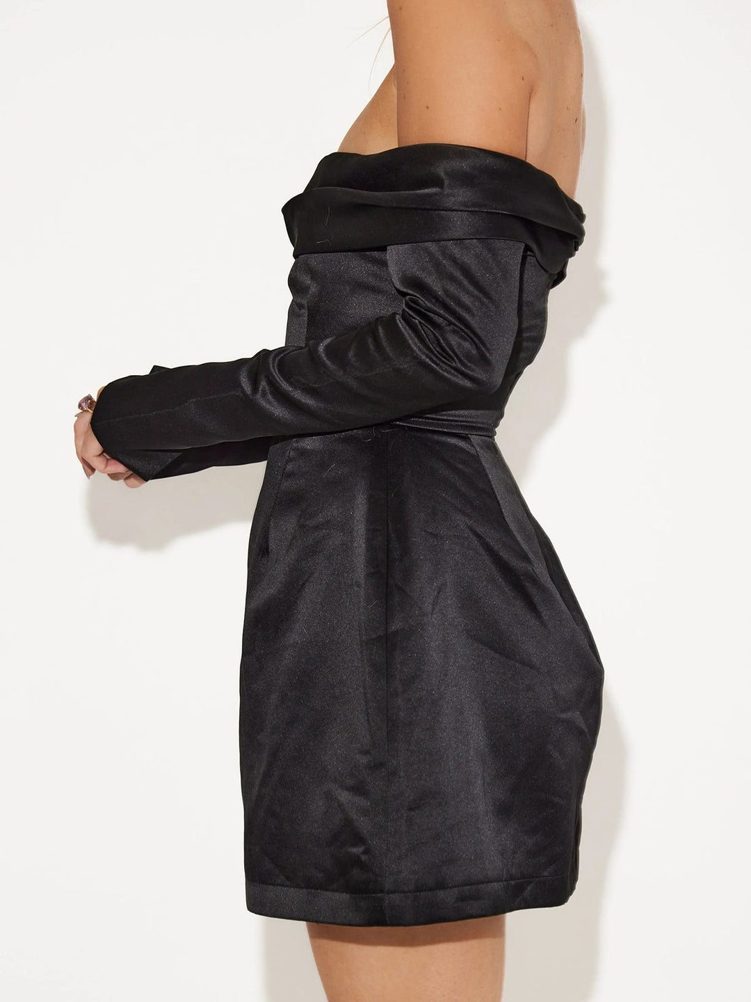 Off-Schulter Kleid mit Langarm und Überwurf