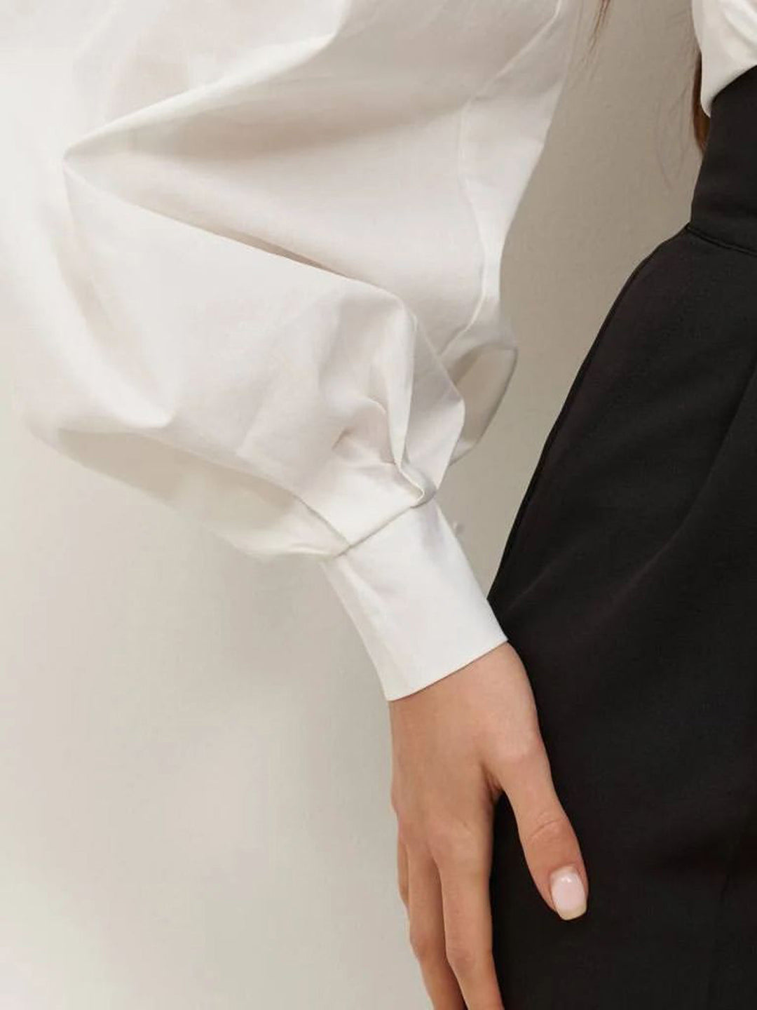 Asymmetrische Carmenbluse