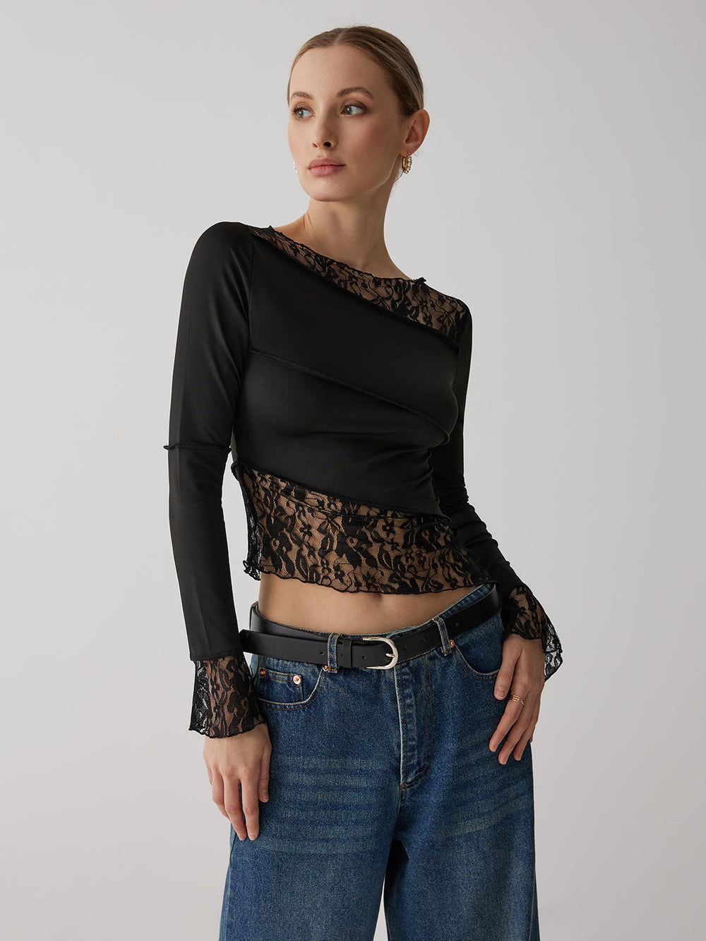 Solide Patchwork-Spitzen-Langarmtop