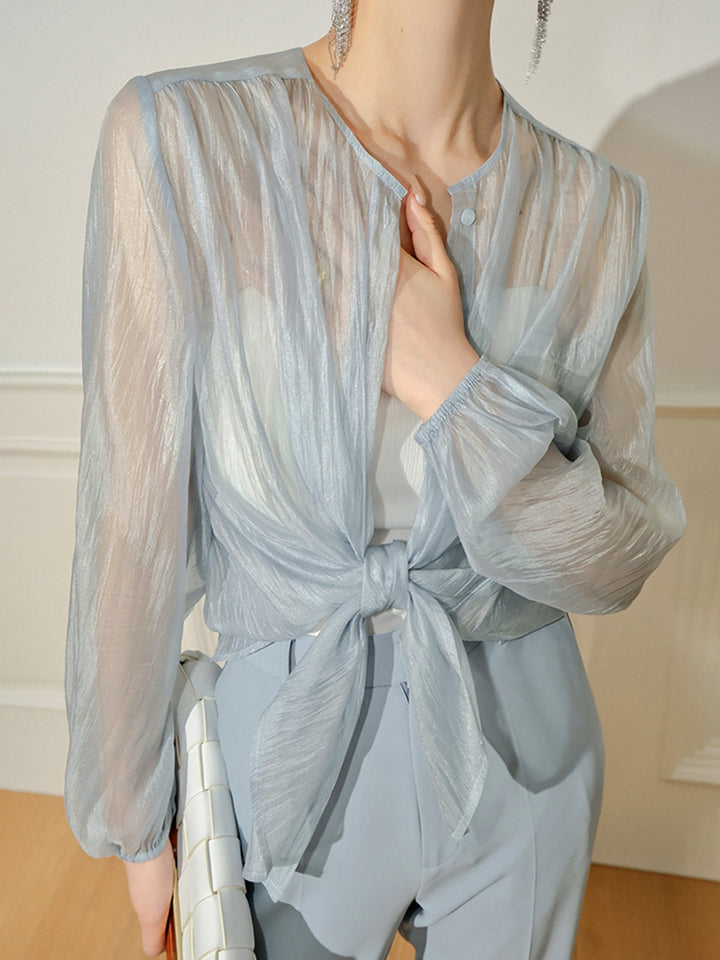 Halbtransparente Langarm-Bluse mit durchgehender Knopfleiste