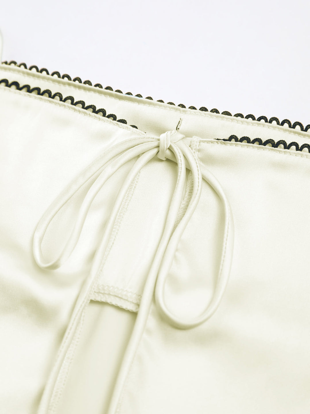 Satin-Schleifen-Detail-Trägertop