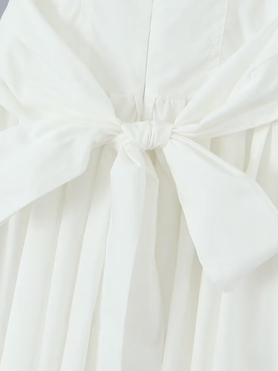 Spitzenkragen-Kleid mit Schnürung