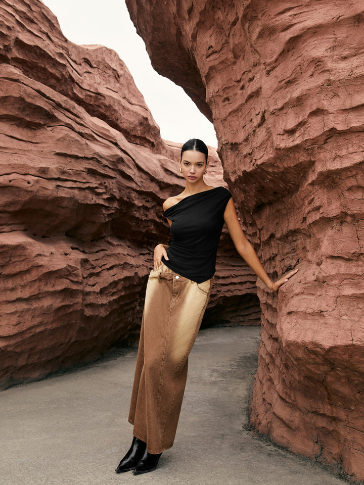 Asymmetrisches Oberteil mit geknotetem One-Shoulder-Design