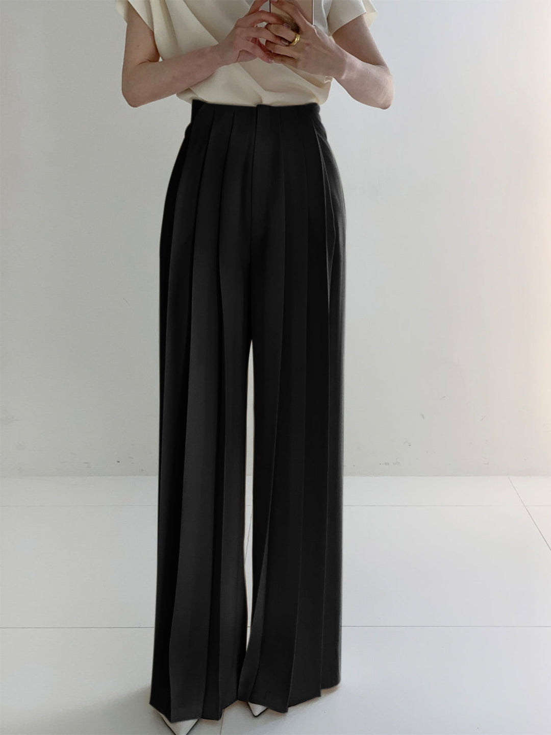 Plissierte High-Waist-Hose mit weitem Bein