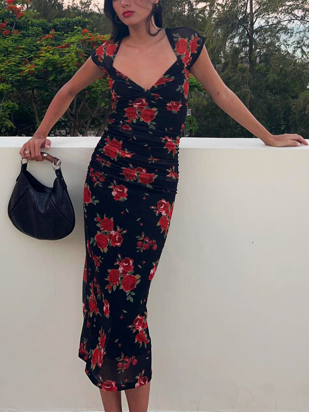 Semi-Sheer Floral Print Raff-Detail Midi-Kleid