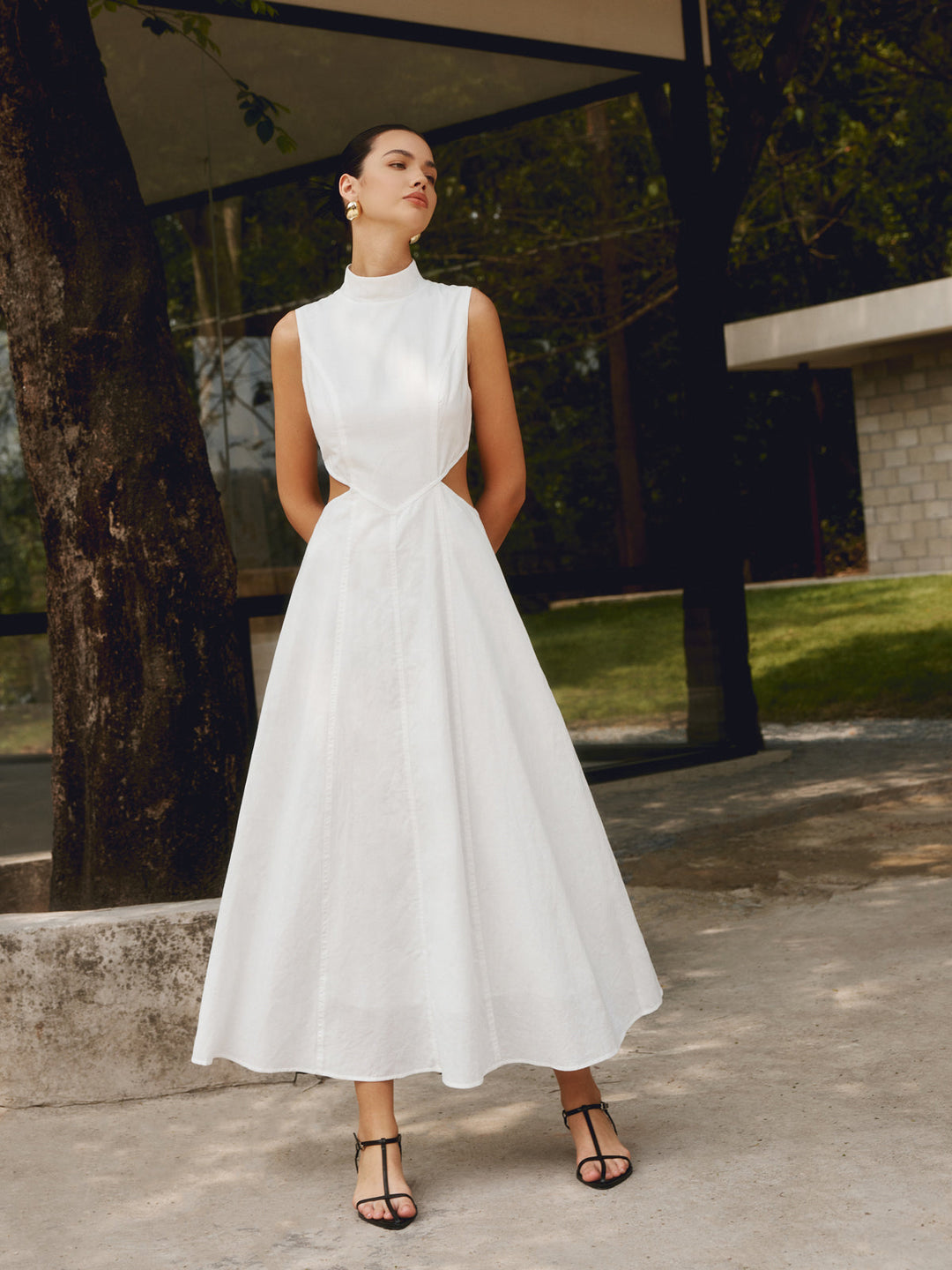Baumwoll- & Leinen-elegantes Cutout-langes Kleid