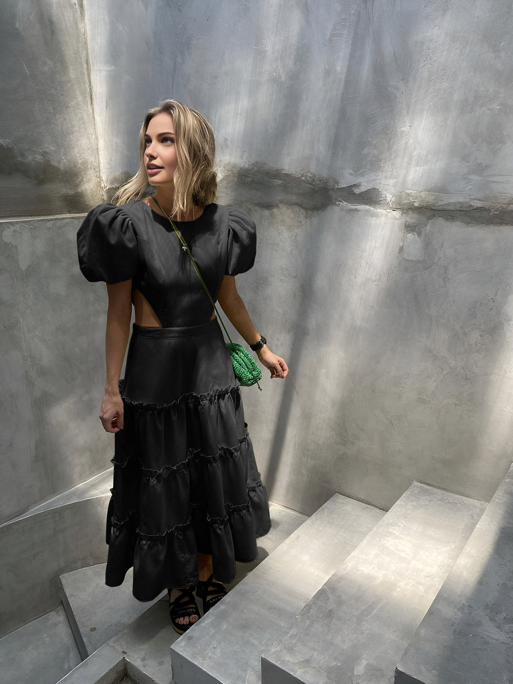 Puffärm Kleid mit Cut-Out