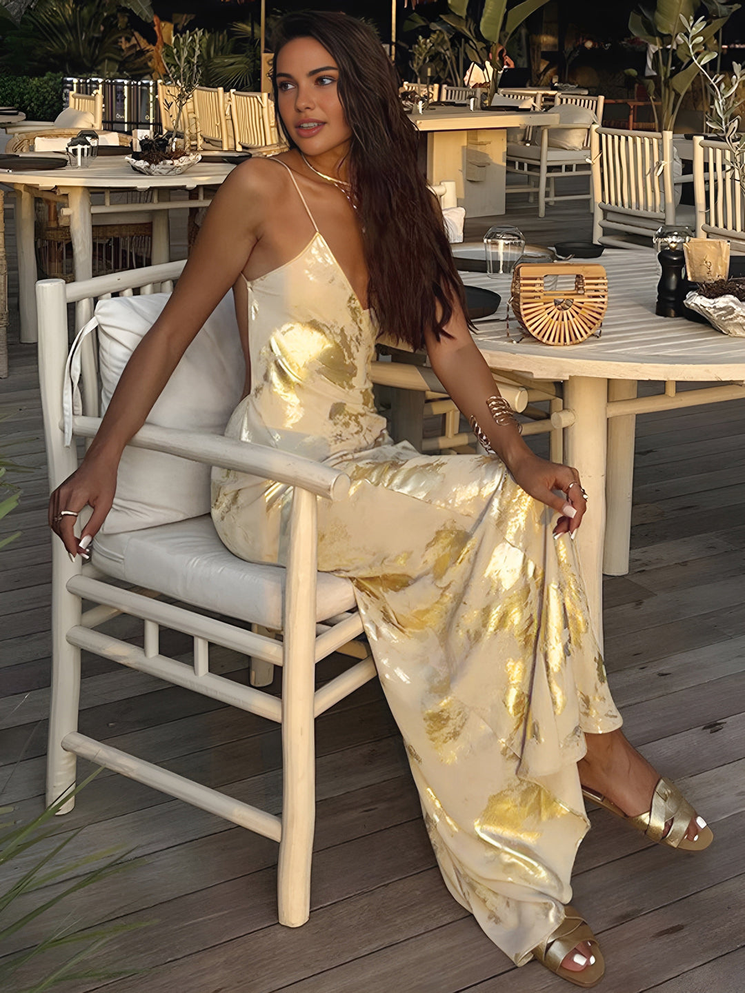 Metallic Print V-Ausschnitt Rückenfreies Slip Maxikleid