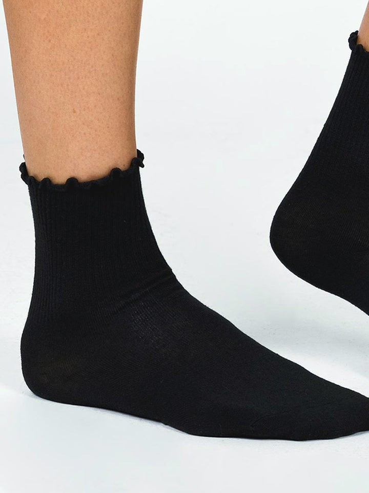 Socken mit gerüschtem Saum