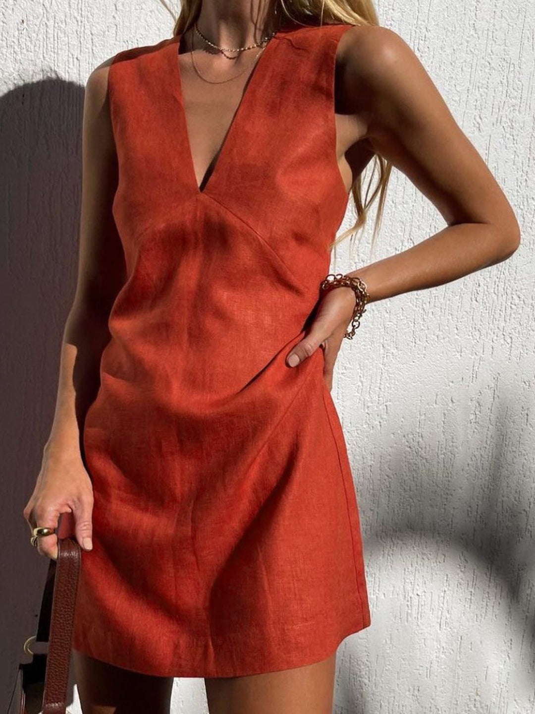 Baumwoll- & Leinen-V-Ausschnitt-Kurzkleid