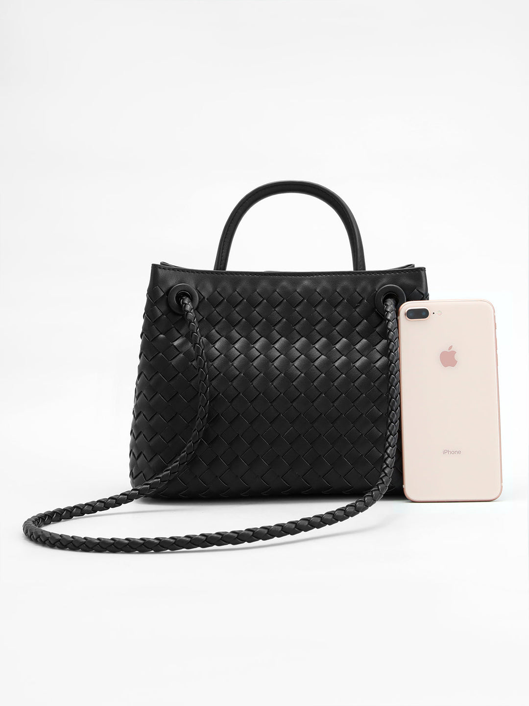 Tasche mit Metalldetail und Drehgriff