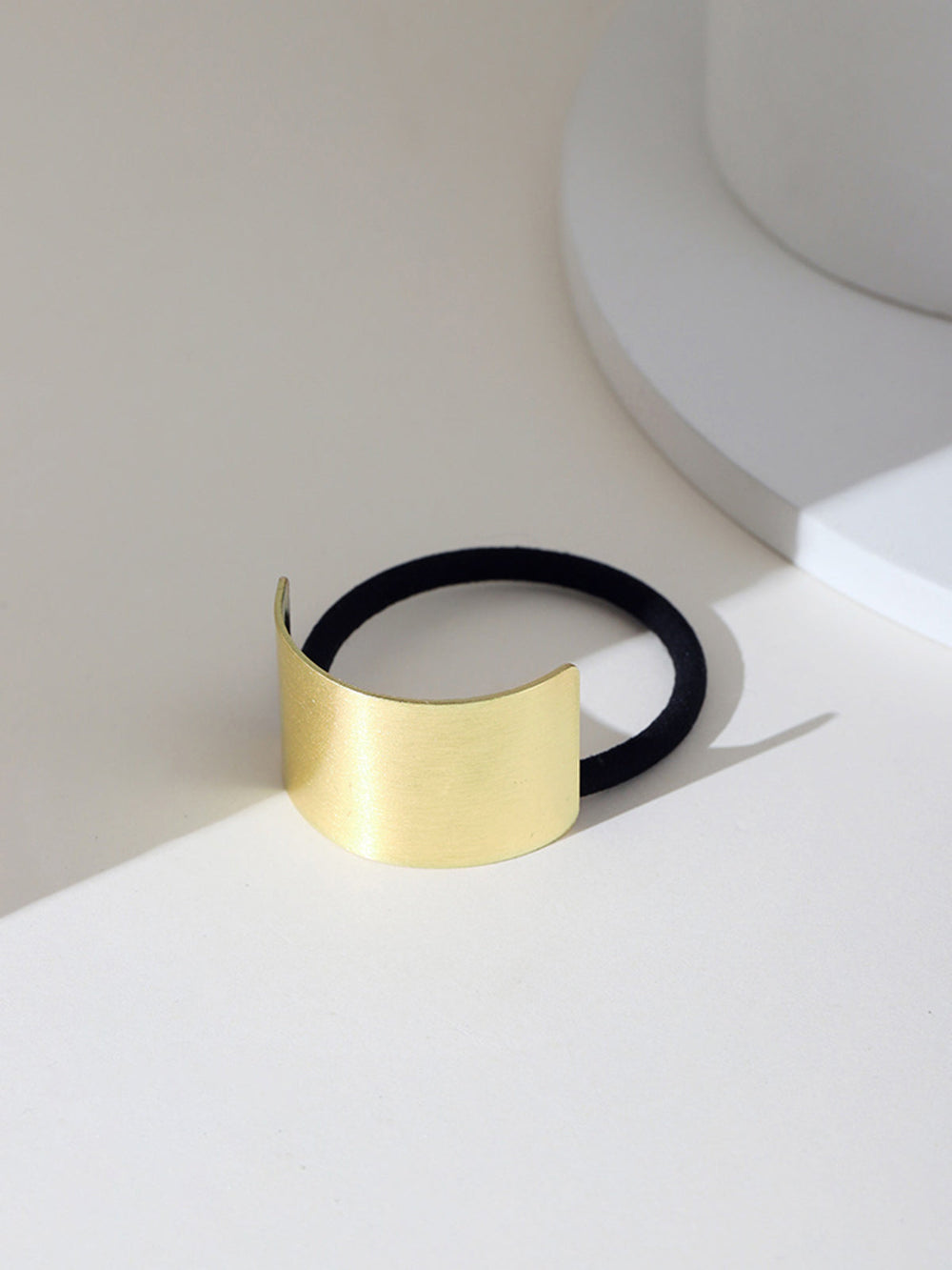 Metallischer Haarschmuck