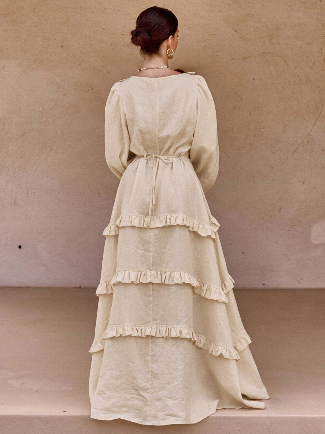 Langärmeliges Kleid aus Baumwolle und Leinen mit Rüschenbesatz