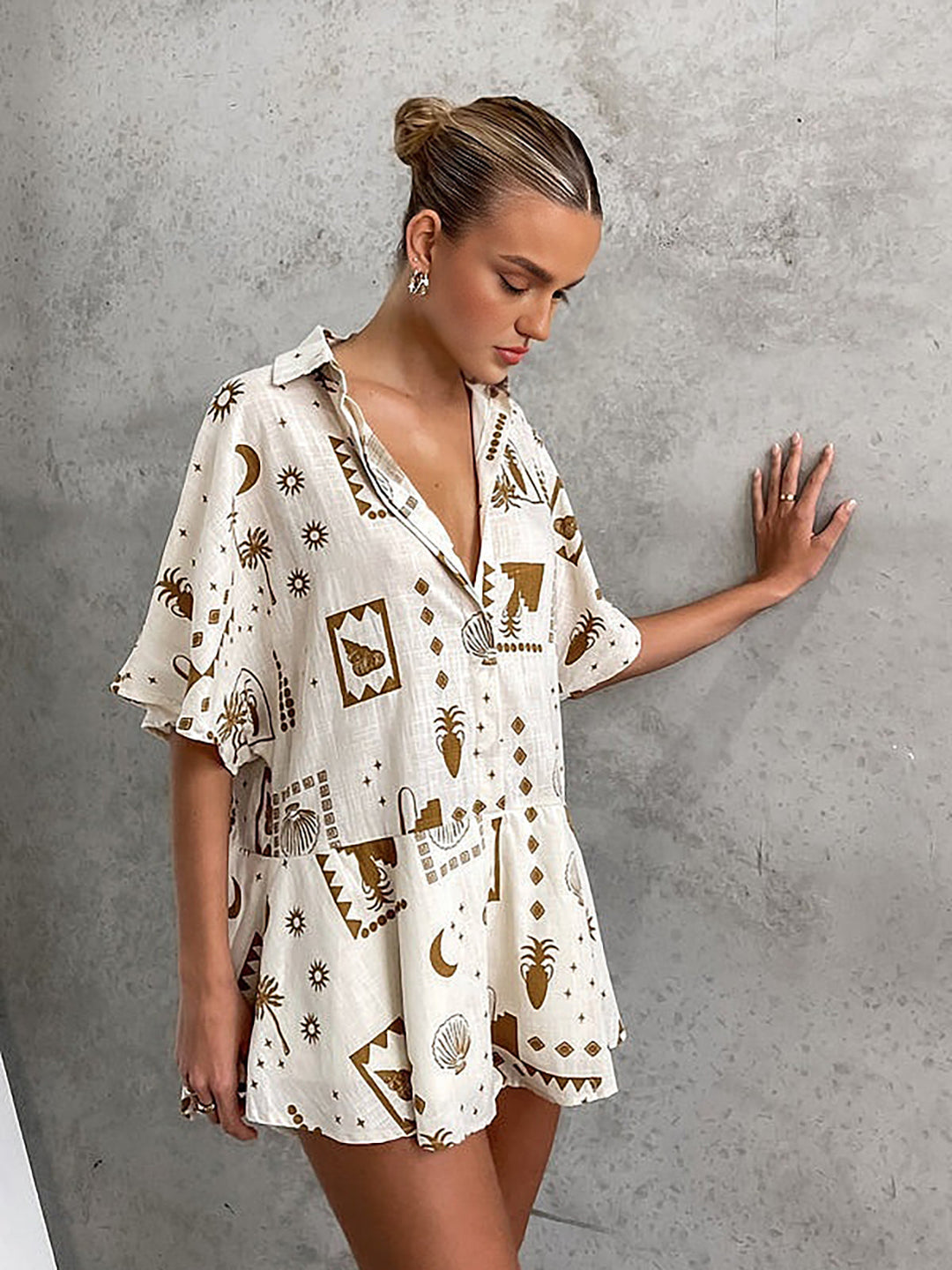 Locker geschnittener Jumpsuit mit Print