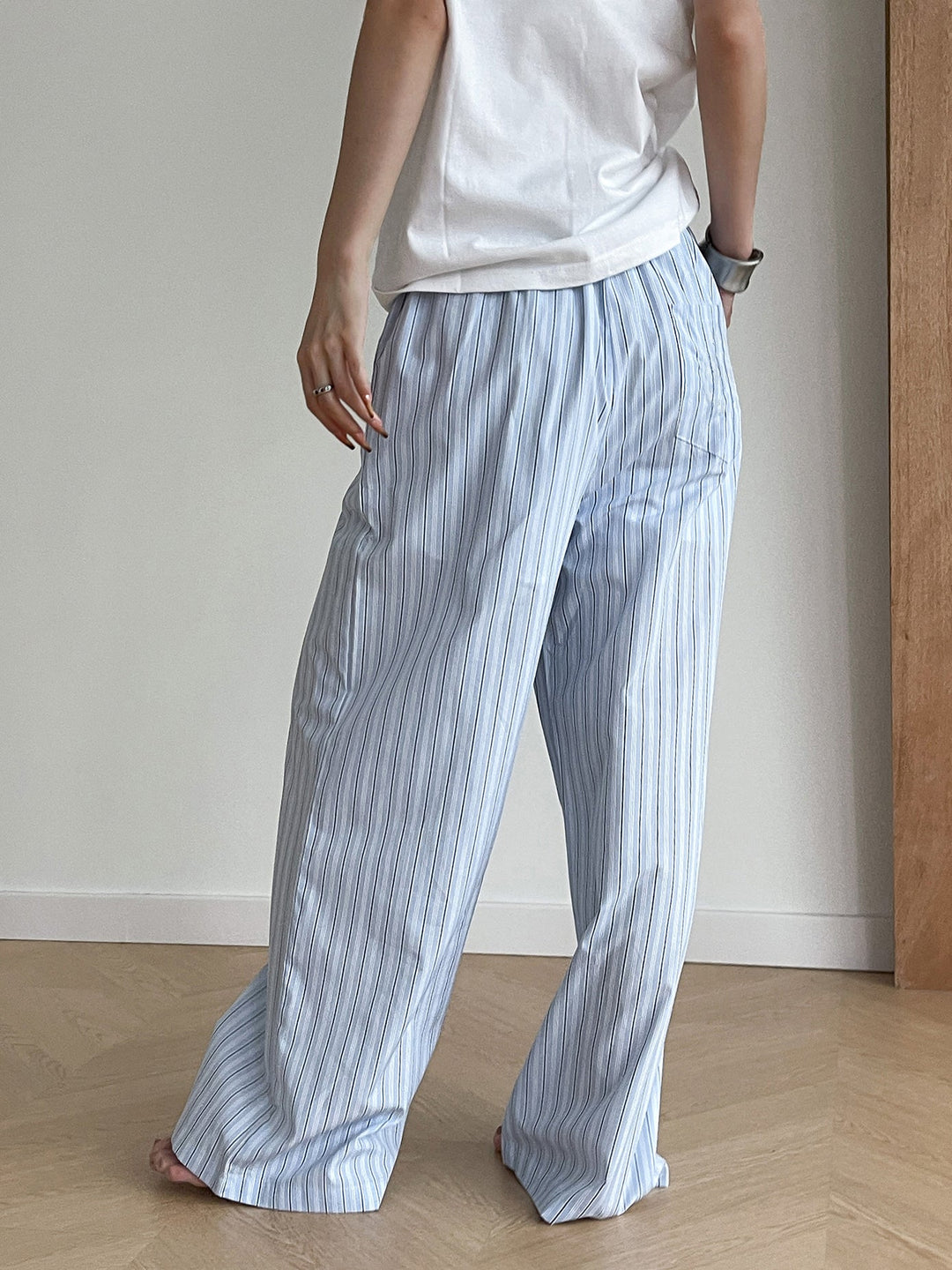 Stripe Loose Double-Waisted Tie Front Hose
