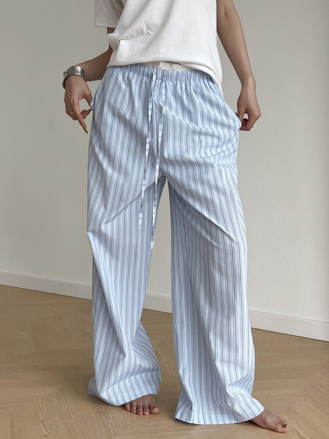 Stripe Loose Double-Waisted Tie Front Hose