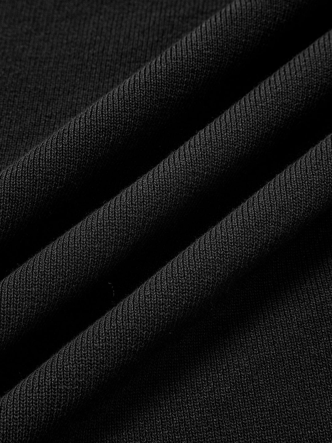 Strickkleid mit schmaler Passform und Kontrastkante
