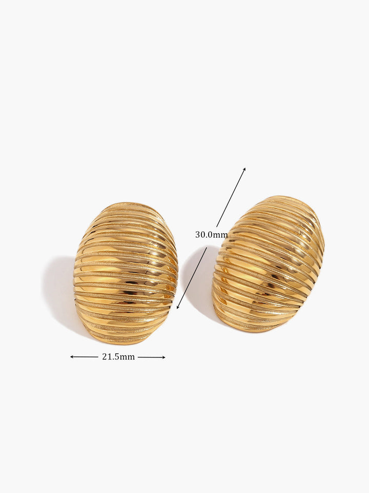 Goldene gerippte Halbring-Ohrringe