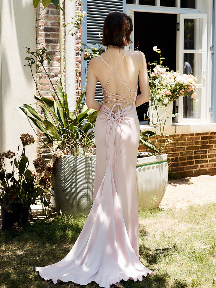Rückenfreies Schnürkleid mit Kordelzug