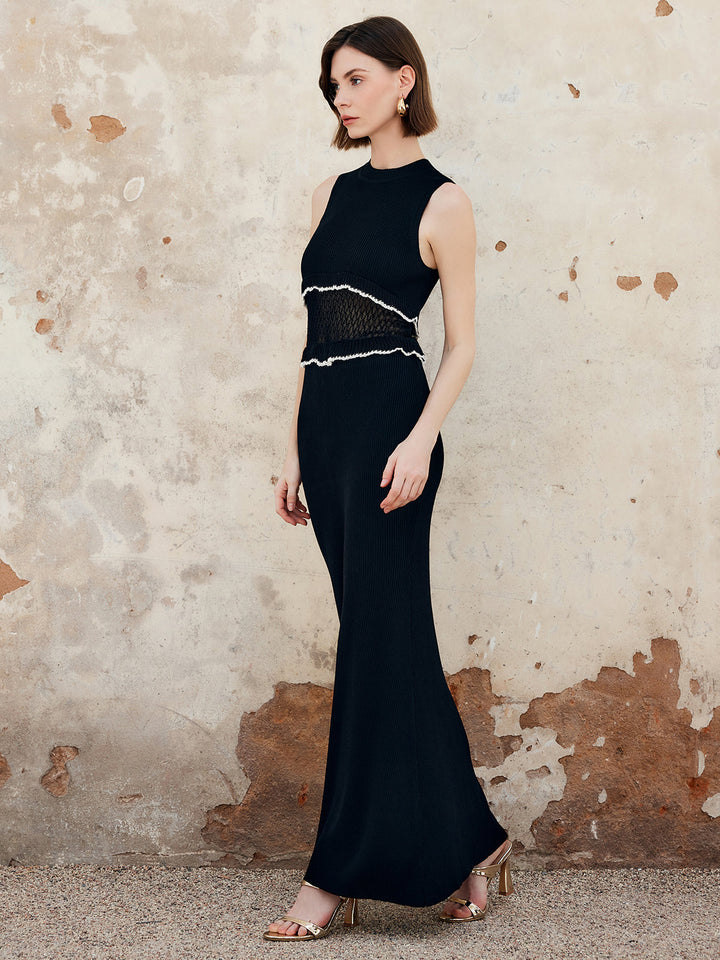 Ärmelloses Kleid mit durchsichtigem Saum