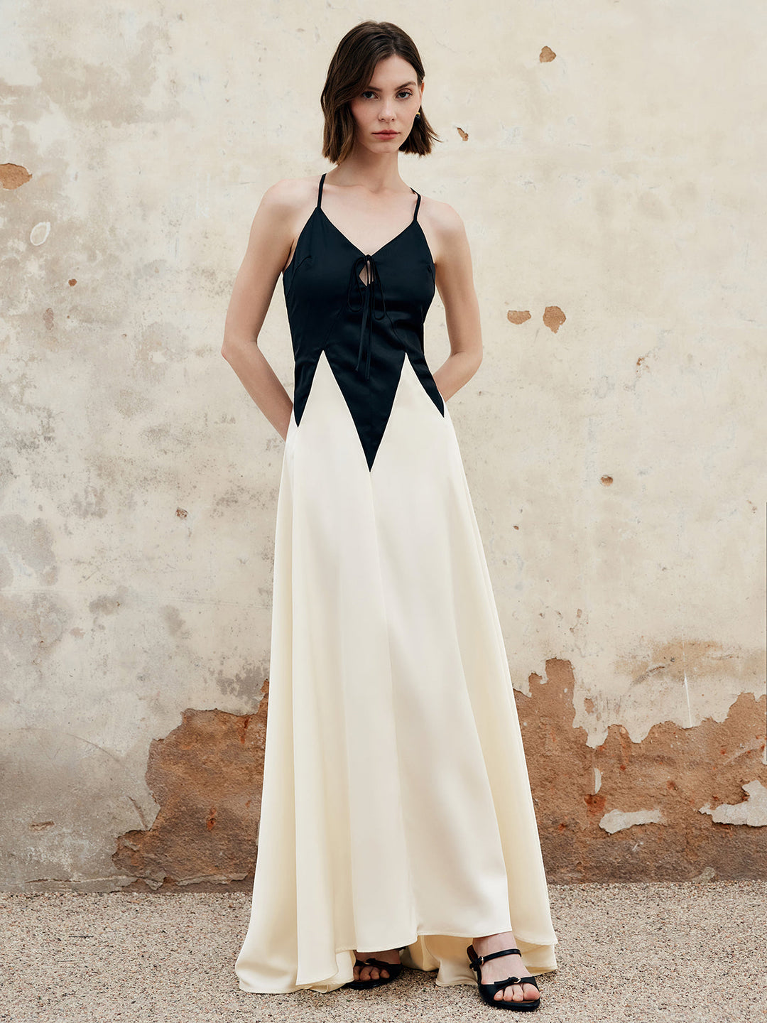 Color Block Plissee Cut-Out Neckholder-Maxikleid