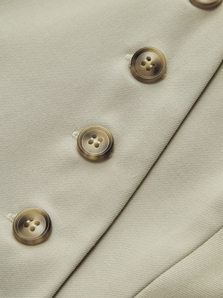 Asymmetrische Weste mit Knopfdetails