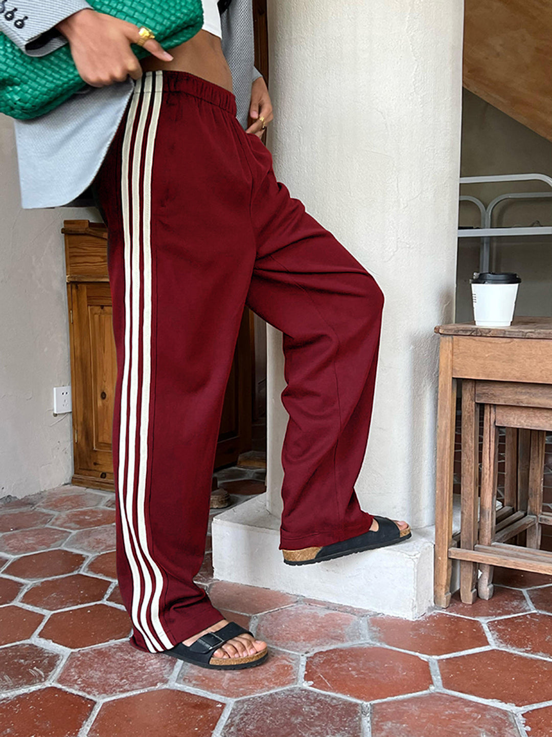 Lässige Patchwork-Hose mit Streifen