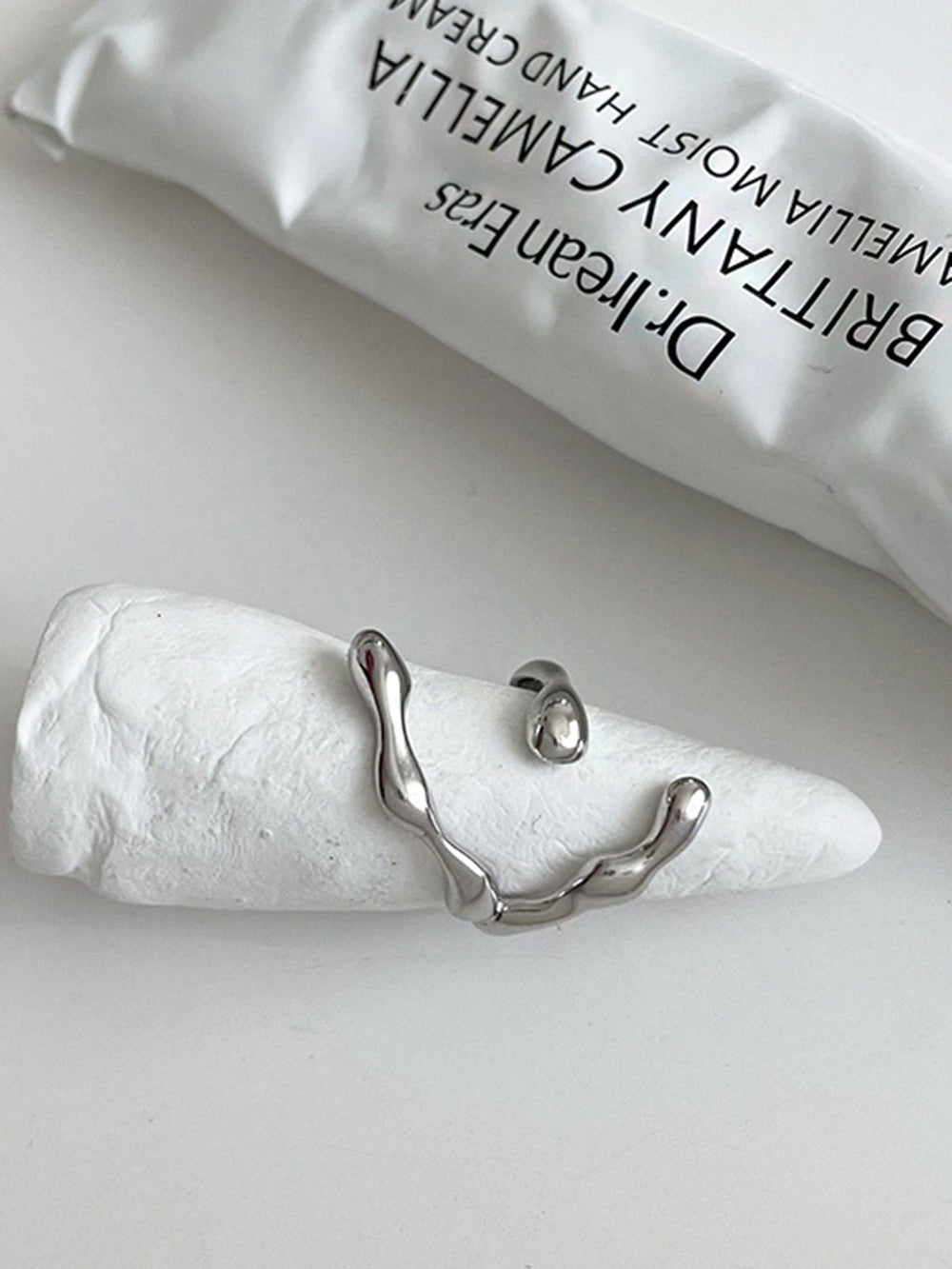 1 Stück minimalistischer Halbmondring