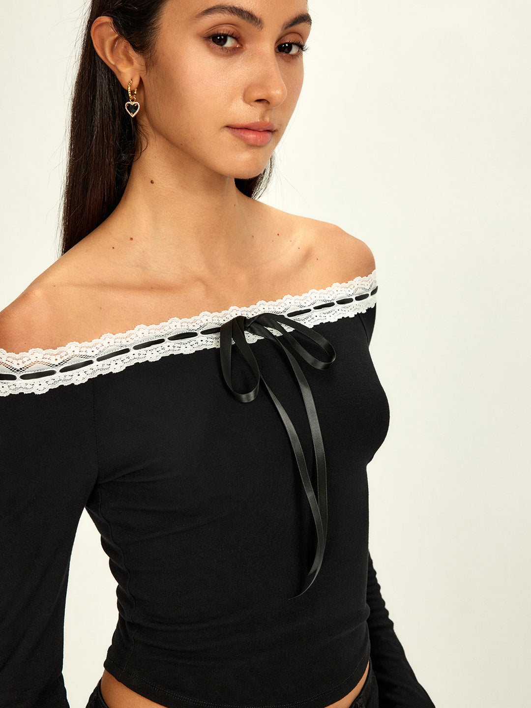 Off-Shoulder Spitzenbluse