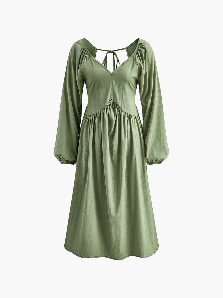 Lockere Falten-Kleid mit Gürtel