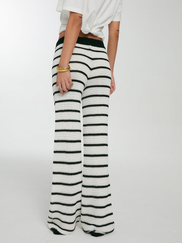 Gestreifte Strickhose mit Kordelzug