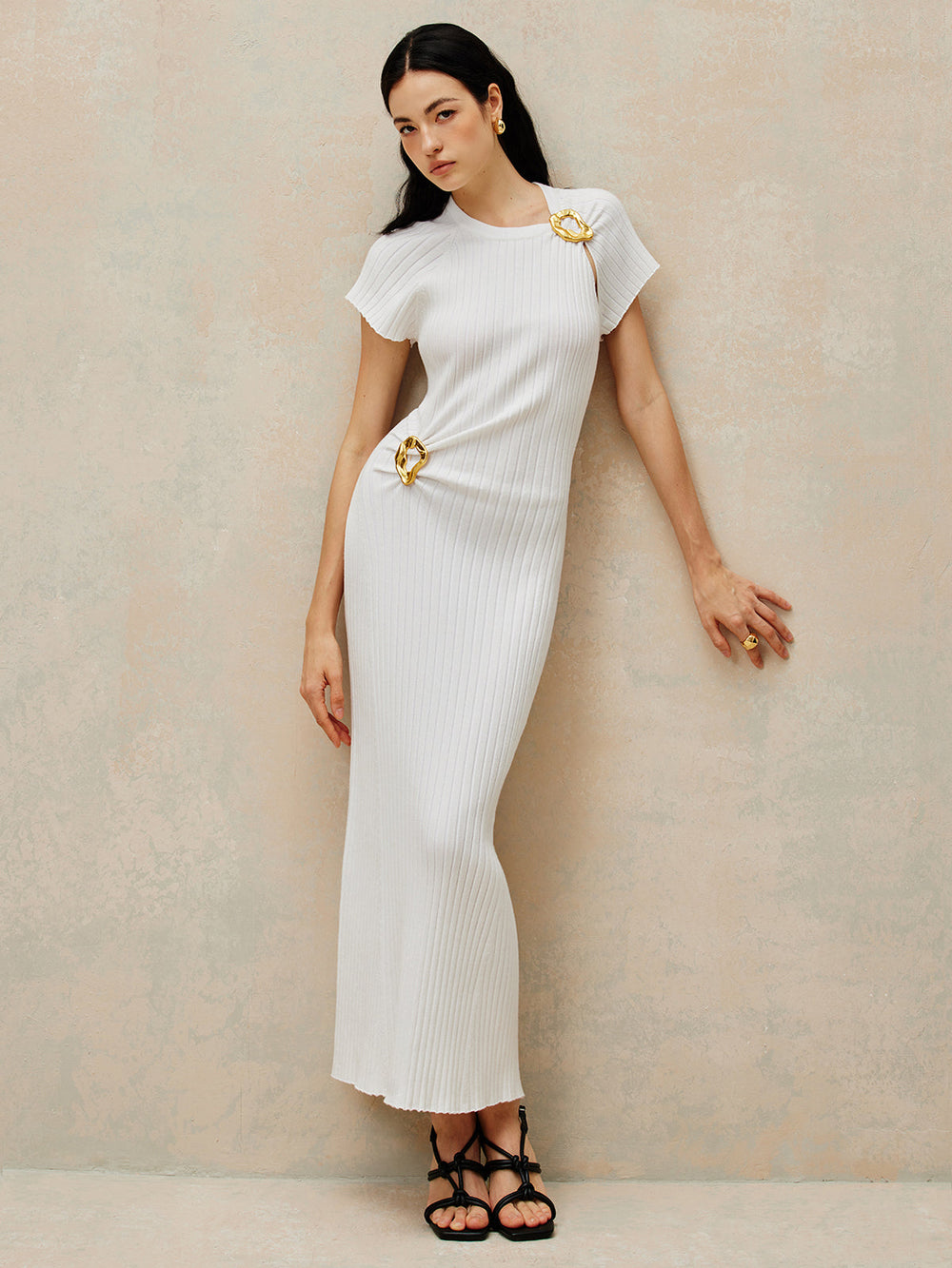 Strickkleid mit Metalldekor