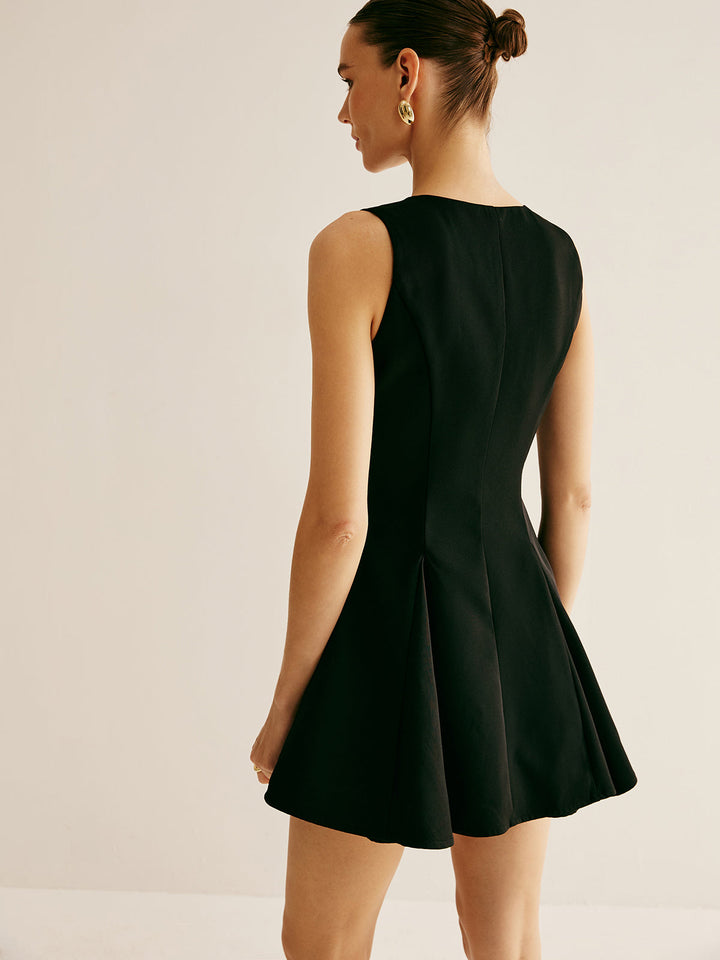 Plissierter Regenschirm-Tank-Kleid