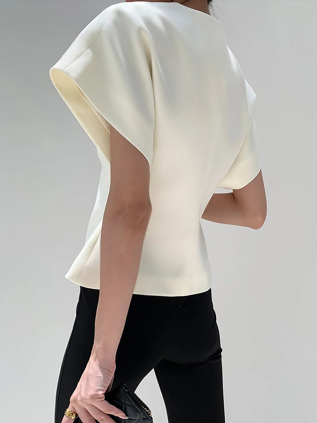Modische V-Ausschnitt-Bluse mit Knopfleiste