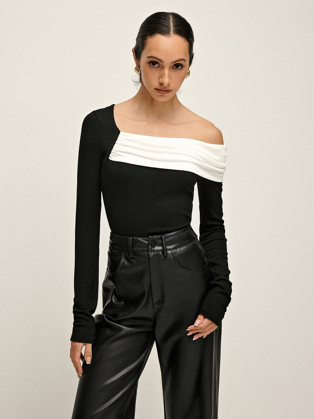 Kalt Schulter Patchwork Plissee T-Shirt