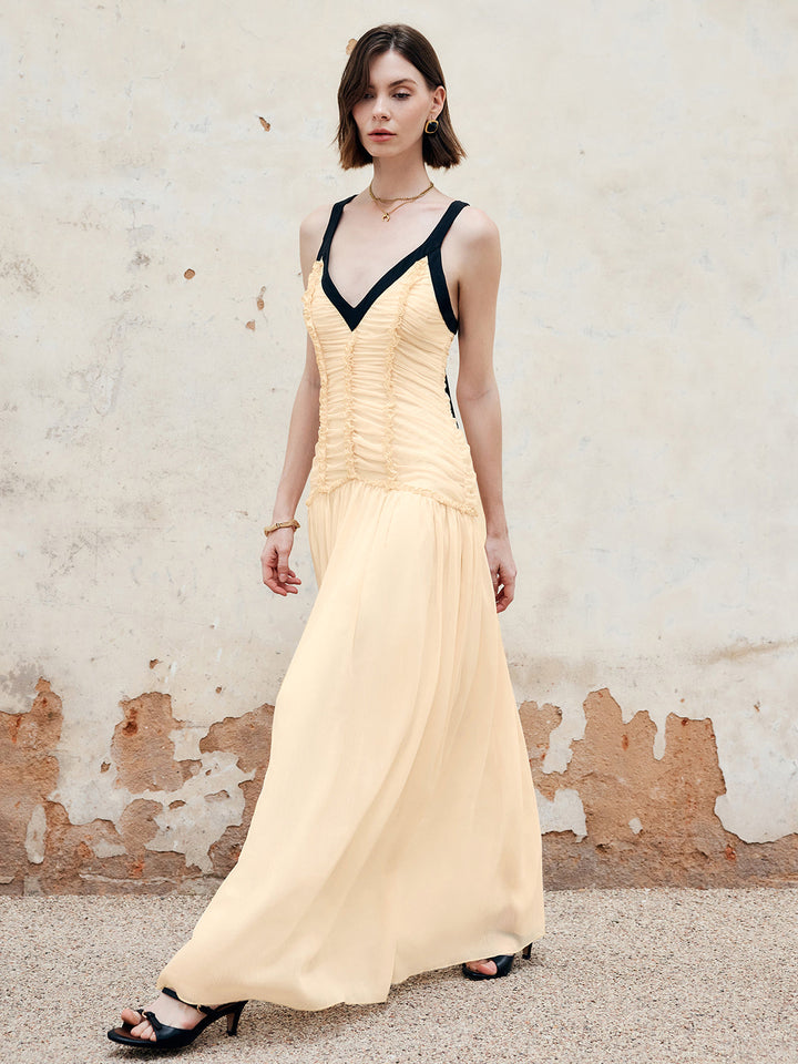 Kontrastpaspel-Kleid mit Falten