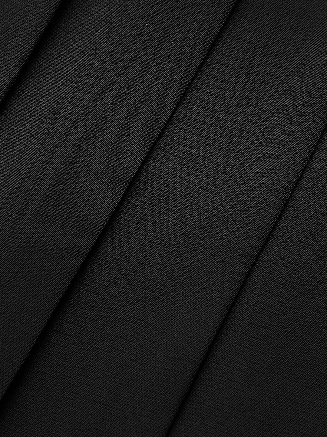 Asymmetrischer Maxirock aus Kunstleder und Chiffon mit Falten